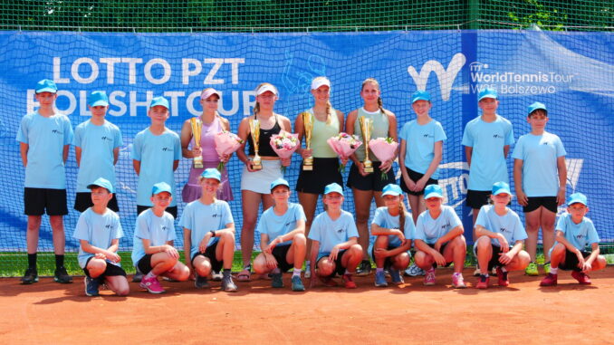 Finalistki gry podwójnej turnieju w Bolszewie.