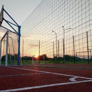 Jak wybrać solidne siatki sportowe do obiektu treningowego? boisko do koszykówki - główne