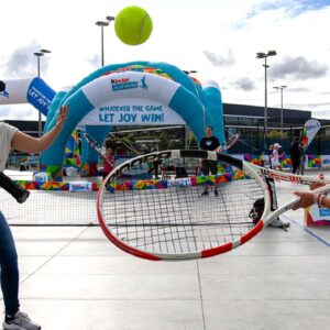KINDER Joy of moving Tennis Trophy