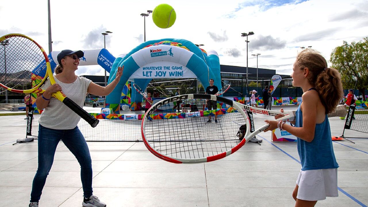 KINDER Joy of moving Tennis Trophy