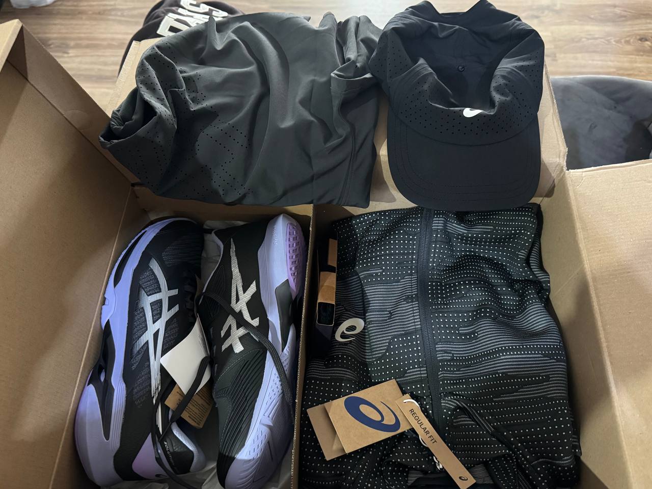 ASICS NIGHT ENERGY 2026 – SOLUTION SPEED FF 4, odzież i akcesoria [RECENZJA]